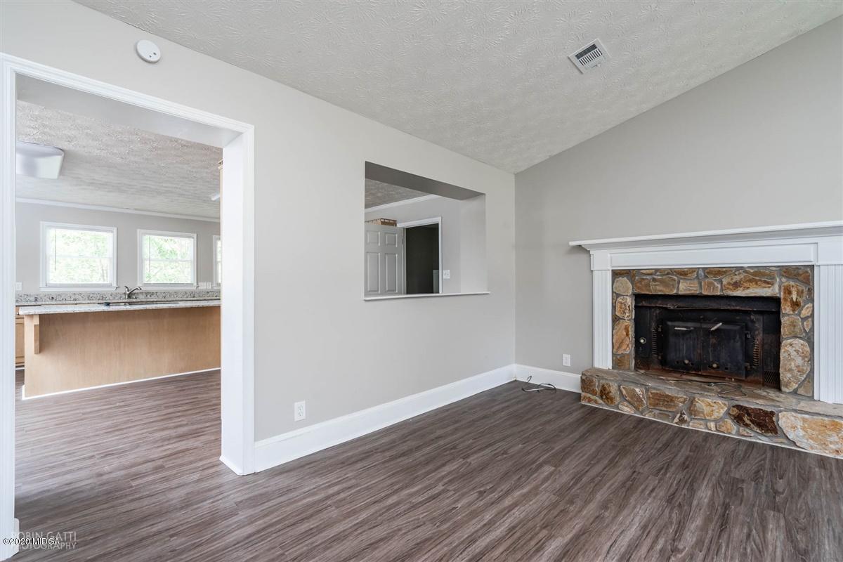 615 Forest Hill Road Macon, GA 31210 - Photo 5 of 35 26-DSC06022