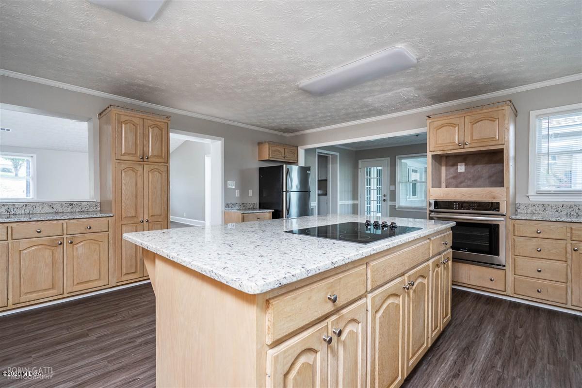 615 Forest Hill Road Macon, GA 31210 - Photo 7 of 35 31-DSC06030
