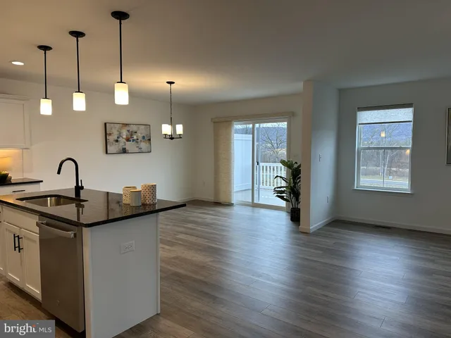 $2,950 | 330 Acer Avenue, State College, PA 16803