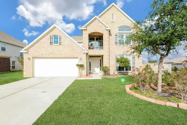 $2,950 | 9947 Valance Way, Conroe, TX 77385