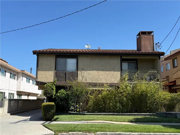 $2,300 | 111 Park Street, Unit 3, Alhambra, CA 91801
