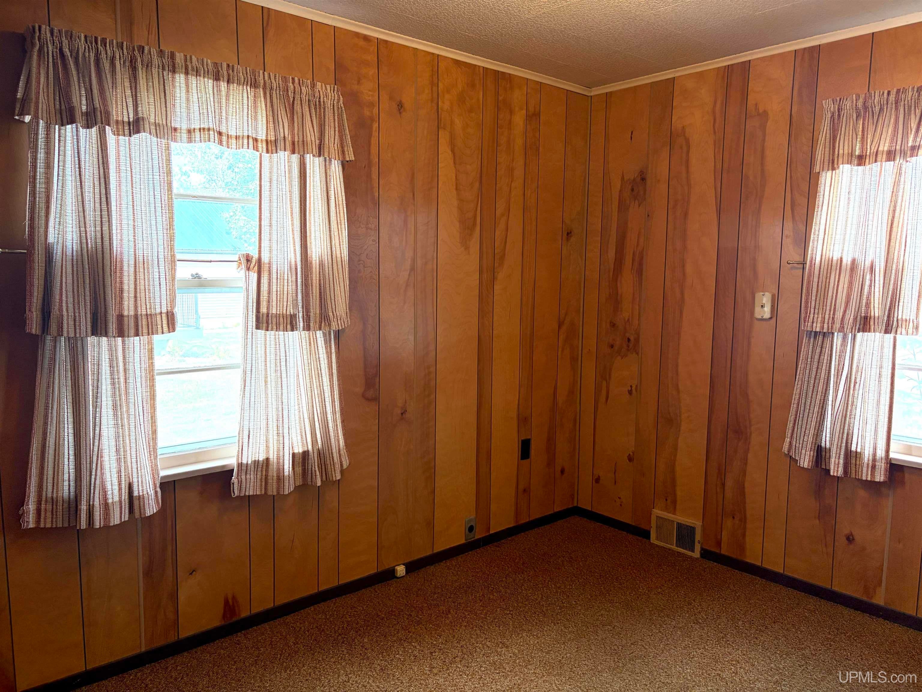 1836 Prairie Avenue Ishpeming, MI 49849 - Photo 17 of 27 Gallery Image 17