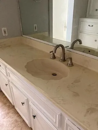 a close view of sink and tap