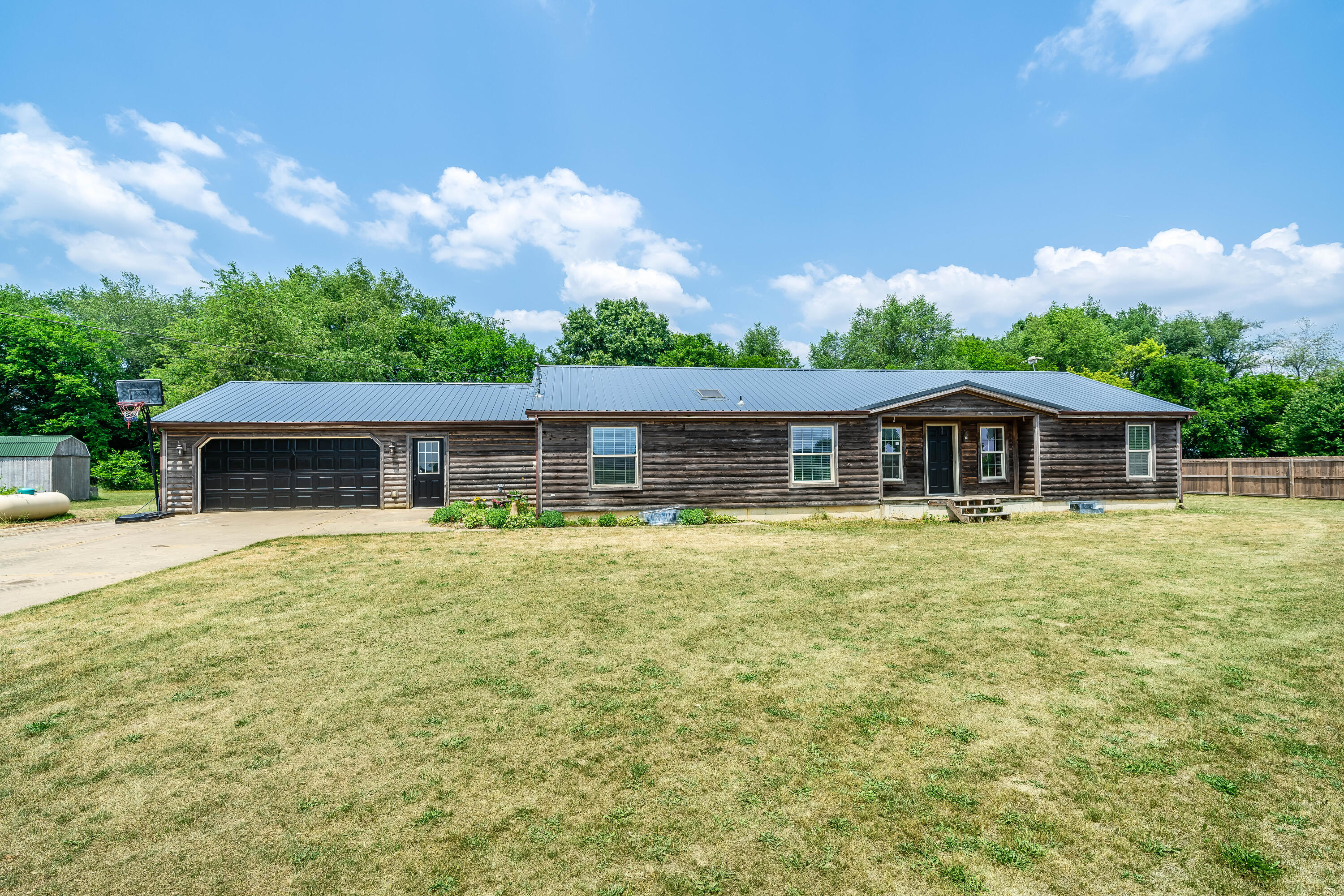 22780_Pinhook_Road_02