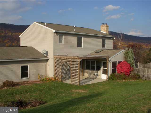 101 Spur Road Carlisle, PA 17013 - Photo 5 of 12 Gallery Image 5