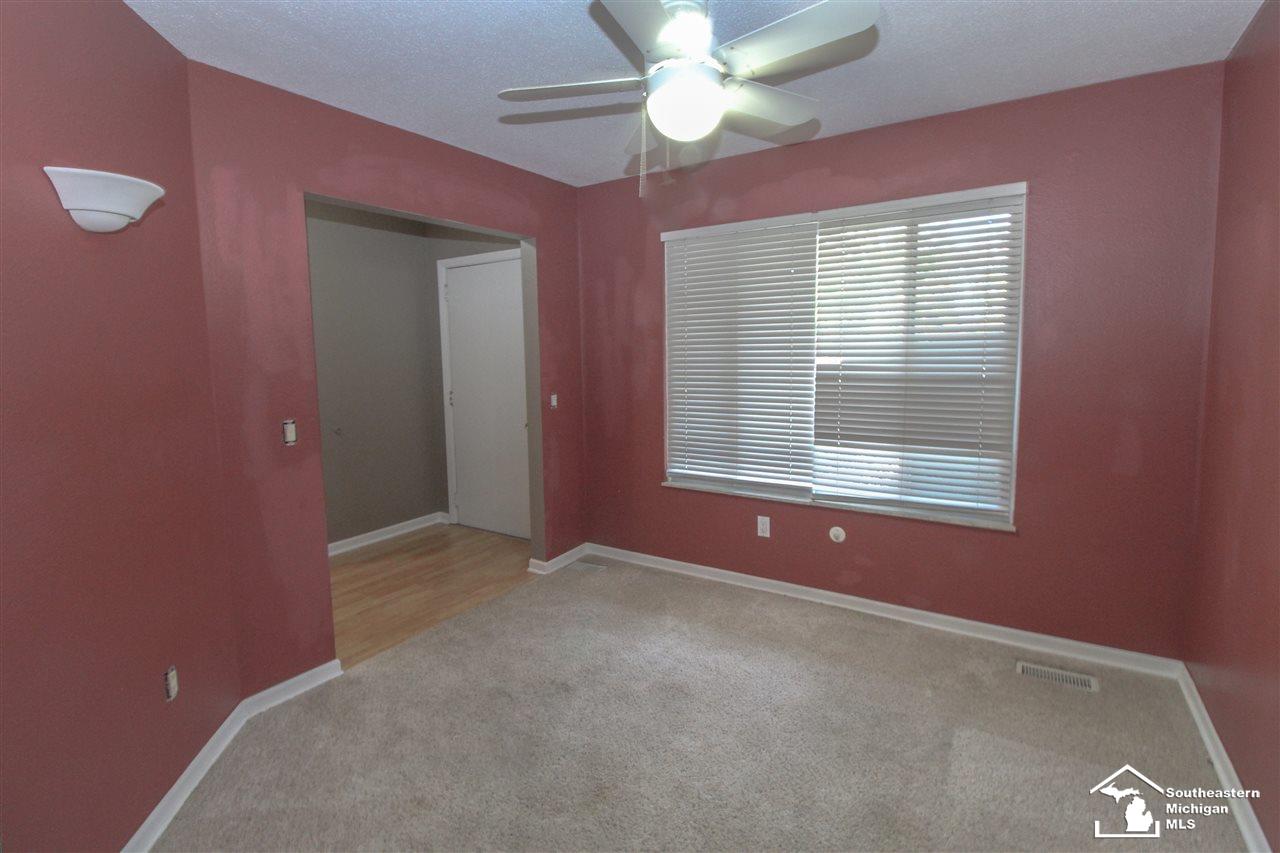 10421 Douglas Road Temperance, MI 48182 - Photo 13 of 44