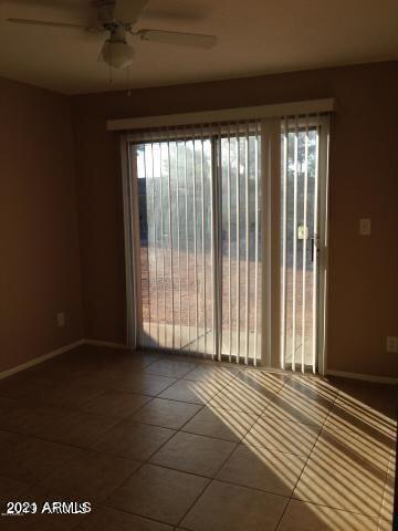 1333 West 5th Street, Unit D Tempe, AZ 85281 - Photo 5 of 7 a view of a room with a window