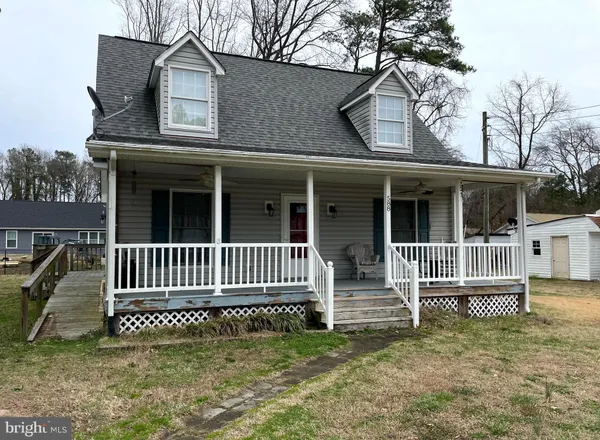 $2,050 | 588 Wakefield Drive, Colonial Beach, VA 22443