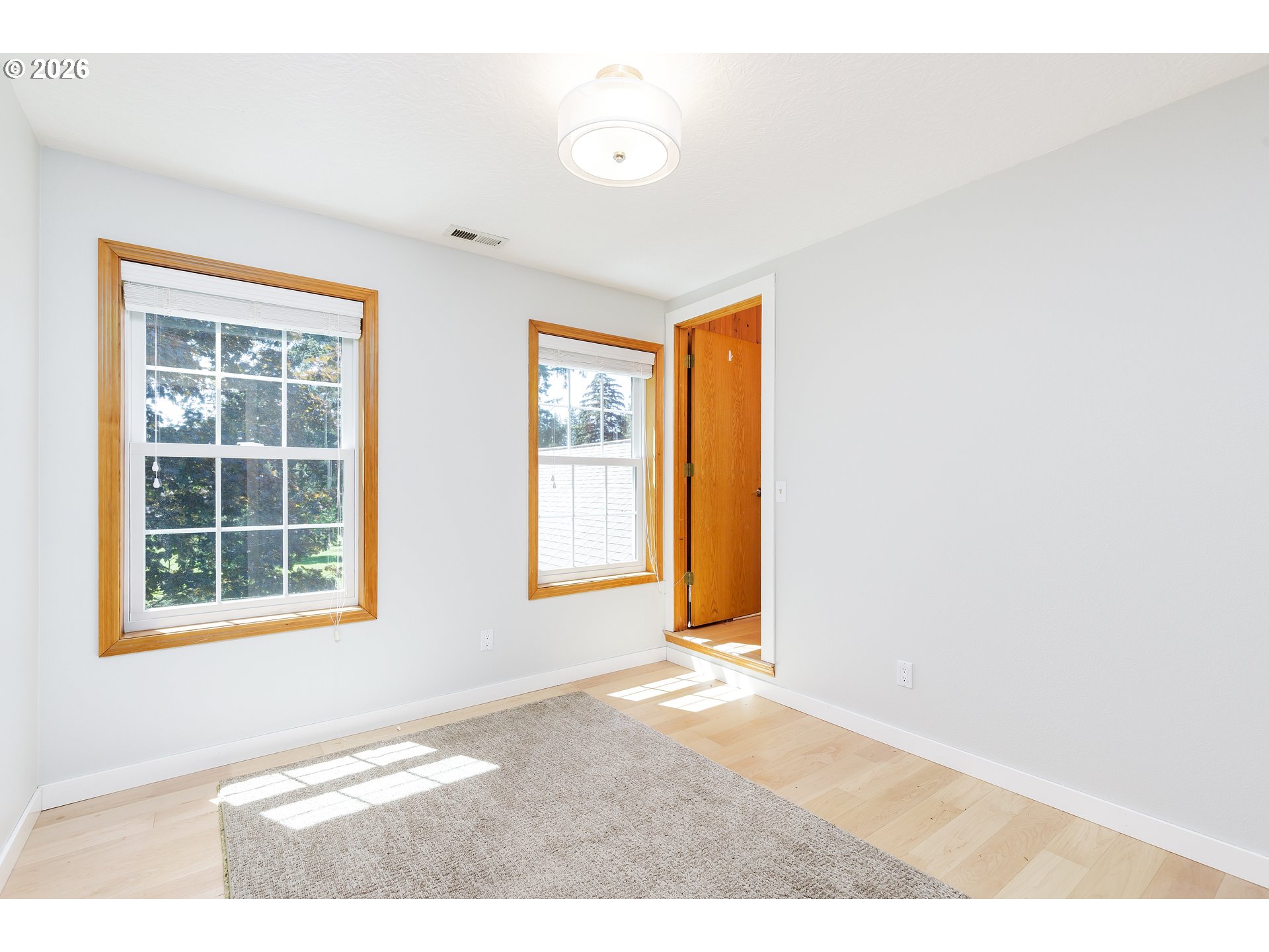 13925 South Carus Road Oregon City, OR 97045 - Photo 31 of 44 Bedroom