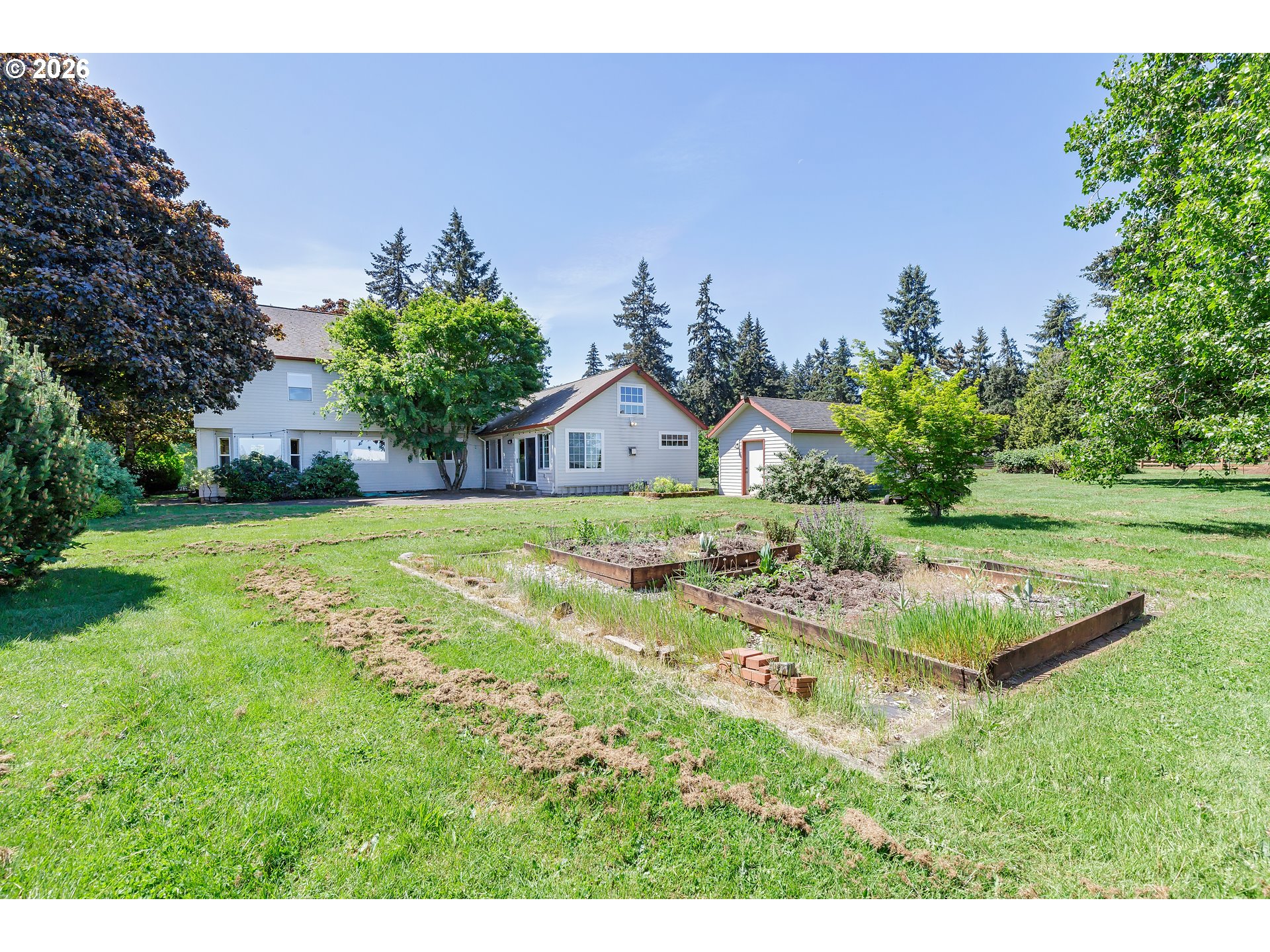 13925 South Carus Road Oregon City, OR 97045 - Photo 38 of 44 Backyard