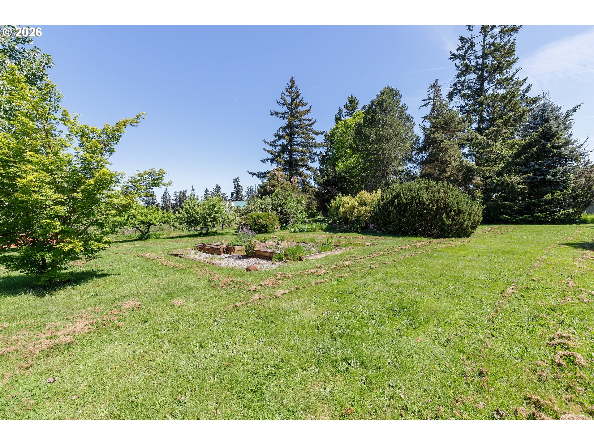 13925 South Carus Road Oregon City, OR 97045 - Photo 39 of 44 Backyard