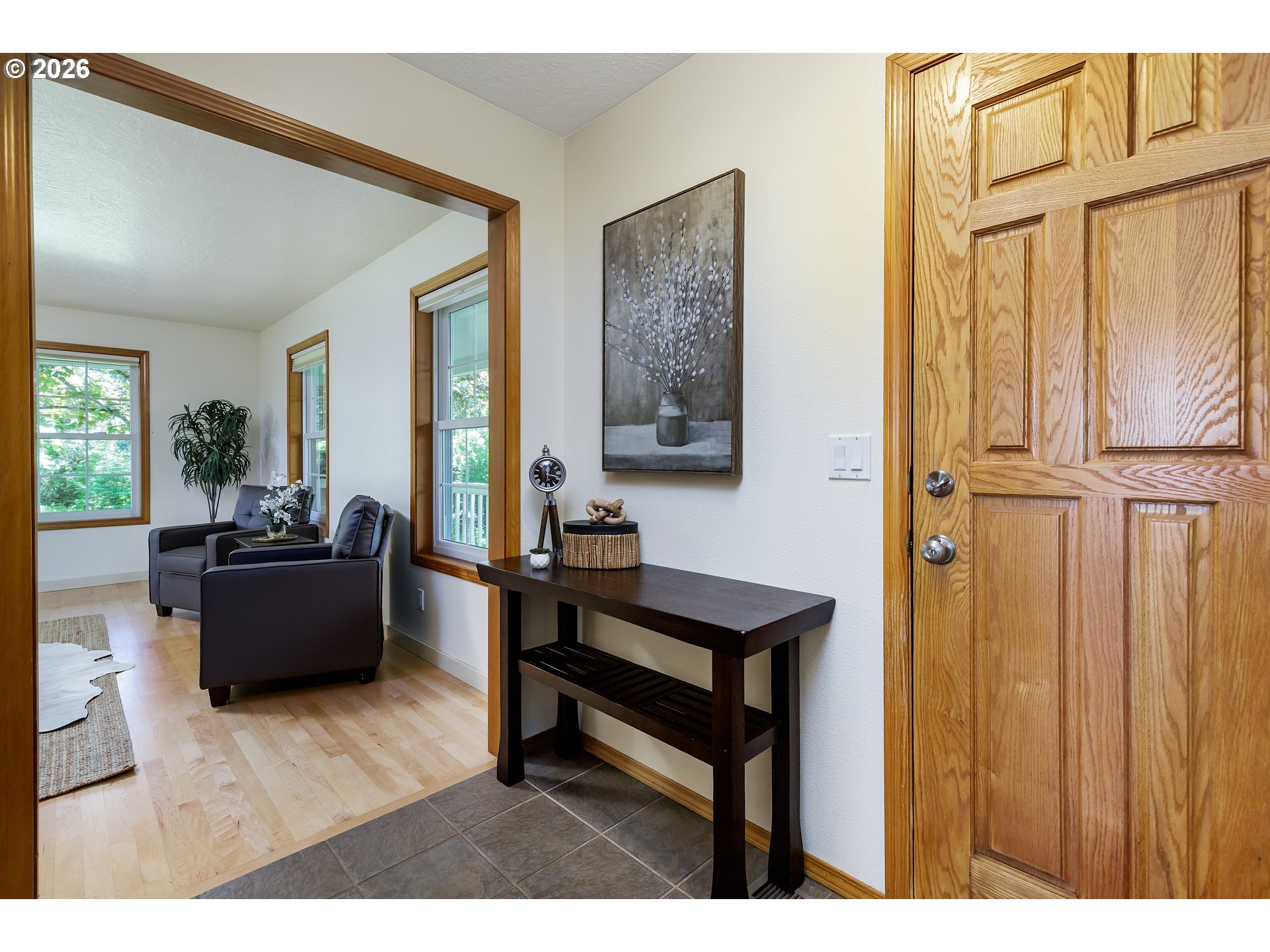 13925 South Carus Road Oregon City, OR 97045 - Photo 5 of 44 Entrance/Foyer