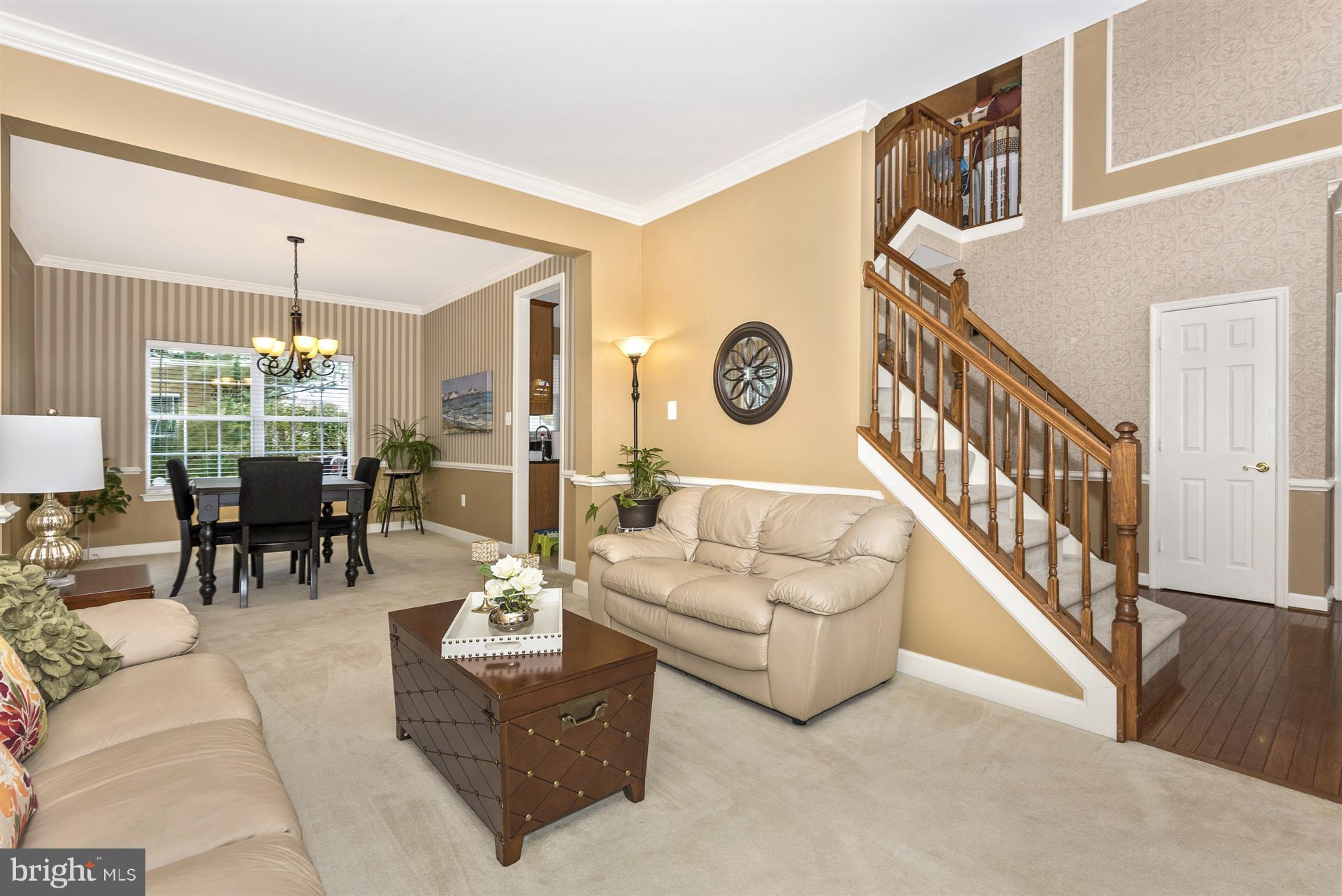 605 Hunting Ridge Drive Frederick, MD 21703 - Photo 12 of 29 Living Room