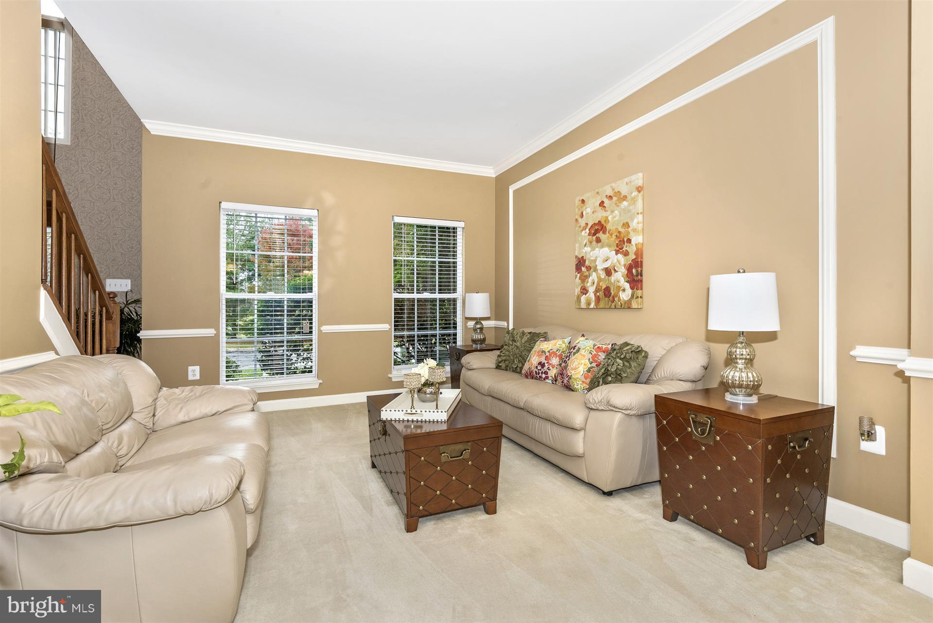 605 Hunting Ridge Drive Frederick, MD 21703 - Photo 15 of 29 Living Room