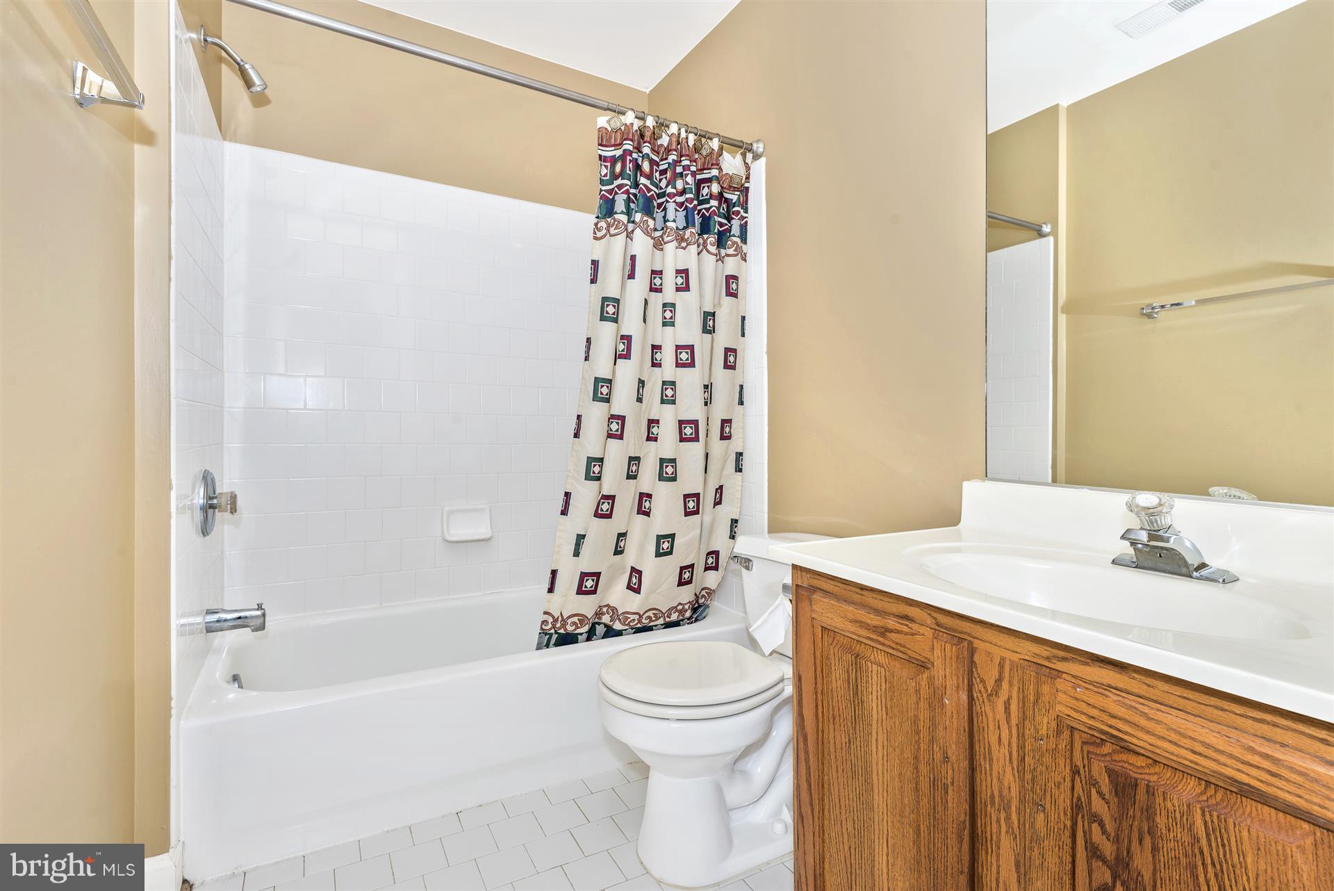 605 Hunting Ridge Drive Frederick, MD 21703 - Photo 19 of 29 Bath