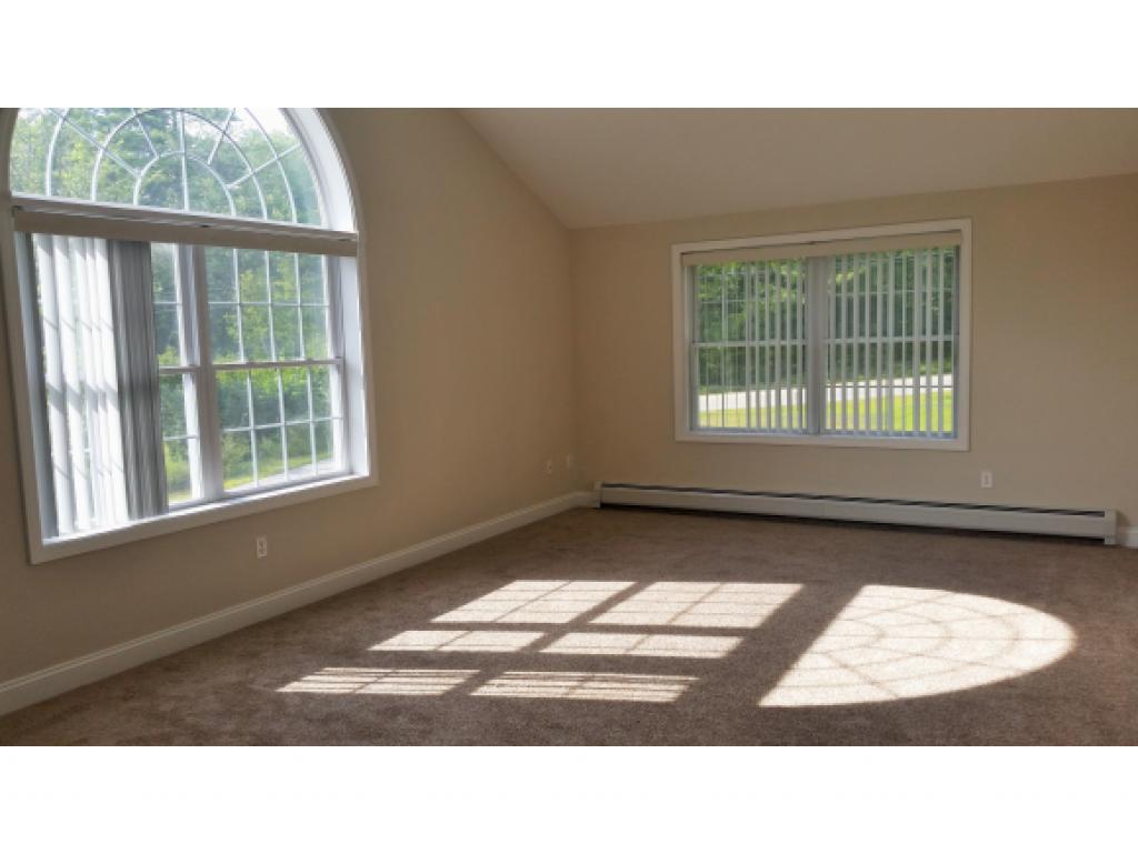 78 Lane Road Raymond, NH 03077 - Photo 10 of 36 Gallery Image 10