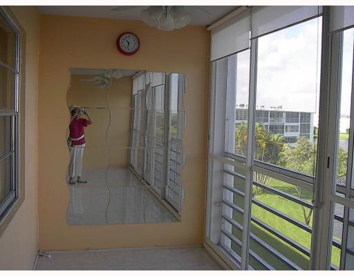 4038 Exeter C Boca Raton, FL 33434 - Photo 4 of 8 Additional Photo
