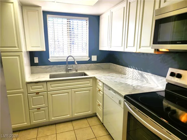 $1,363 | 6020 Carmen Boulevard, Las Vegas, NV 89108