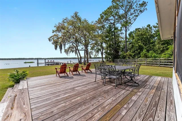 $464,900 | 115 Flora Terrace, Florahome, FL 32140