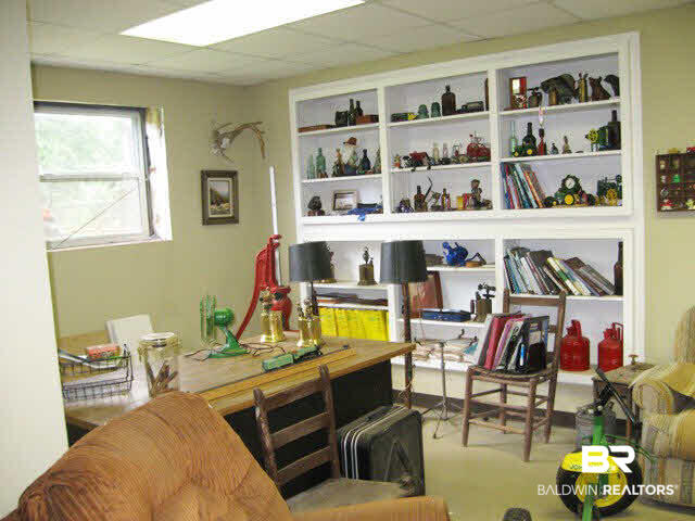 22852 High Ridge Road Fairhope, AL 36532 - Photo 23 of 26 Barn