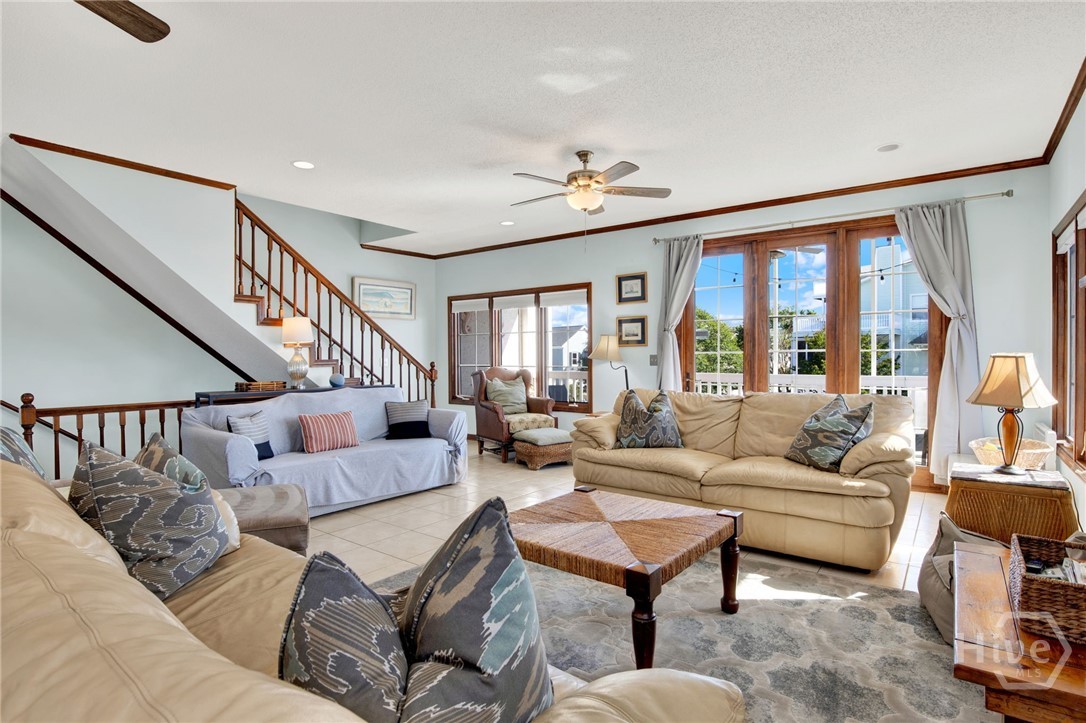40 Captains View Tybee Island, GA 31328 - Photo 16 of 64 Main living area