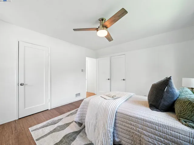 $1,240,000 | 160 Moraga Way, Orinda, CA 94563