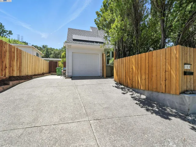$1,240,000 | 160 Moraga Way, Orinda, CA 94563