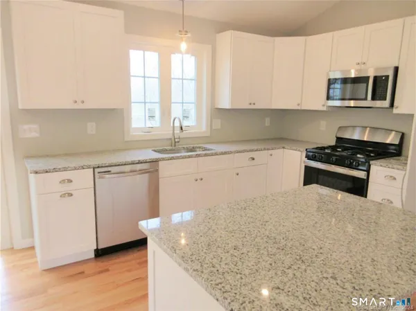 $499,900 | 249 South Canterbury Road, Canterbury, CT 06331