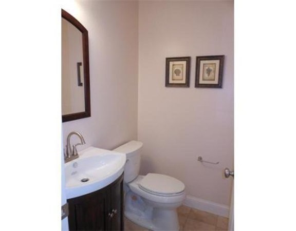 3 Oakley Road, Unit 3 Watertown, MA 02472 - Photo 8 of 14