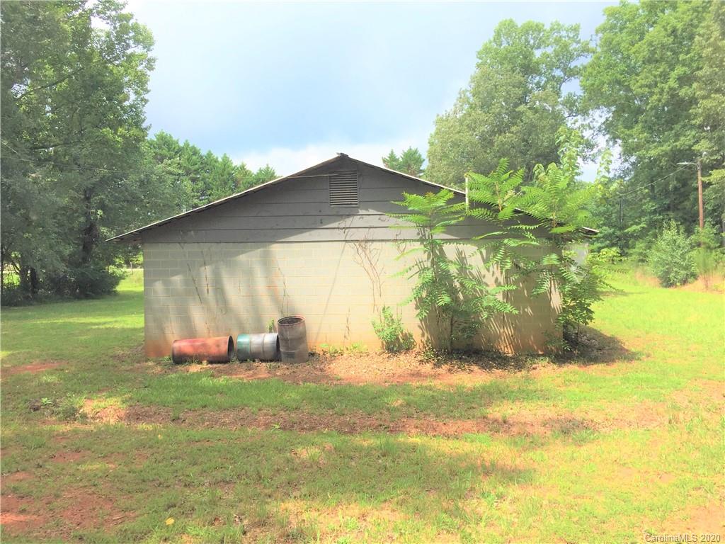 1920 Rock Road Rutherfordton, NC 28139 - Photo 46 of 48 a front view of a house with garden