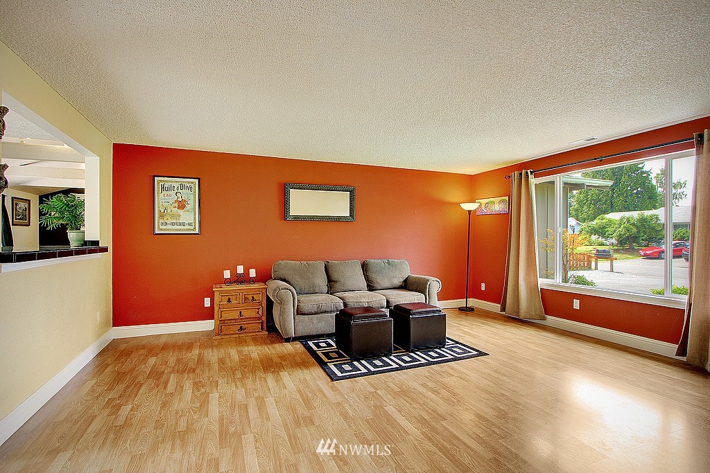 21221 3rd Avenue West Bothell, WA 98021 - Photo 2 of 16