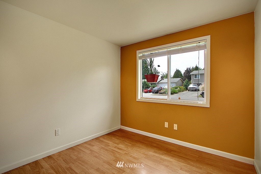 21221 3rd Avenue West Bothell, WA 98021 - Photo 11 of 16