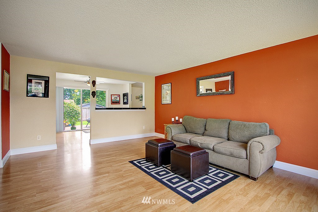 21221 3rd Avenue West Bothell, WA 98021 - Photo 3 of 16