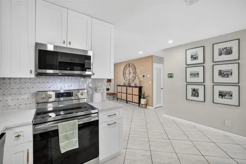 $600,000 | 252 Southwest 23rd Street, Fort Lauderdale, FL 33315