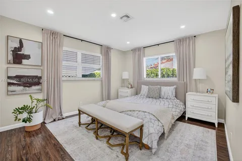 $600,000 | 252 Southwest 23rd Street, Fort Lauderdale, FL 33315