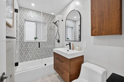 $600,000 | 252 Southwest 23rd Street, Fort Lauderdale, FL 33315