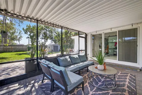 $600,000 | 252 Southwest 23rd Street, Fort Lauderdale, FL 33315