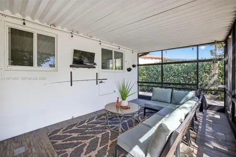 $600,000 | 252 Southwest 23rd Street, Fort Lauderdale, FL 33315