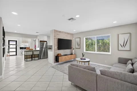 $600,000 | 252 Southwest 23rd Street, Fort Lauderdale, FL 33315