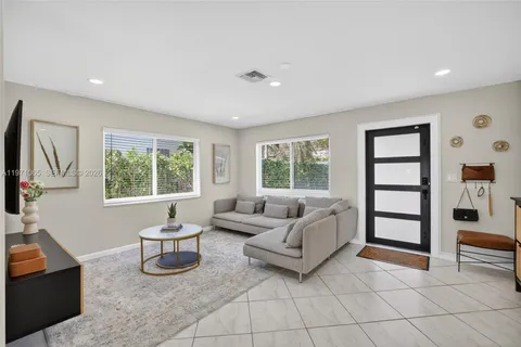 $600,000 | 252 Southwest 23rd Street, Fort Lauderdale, FL 33315