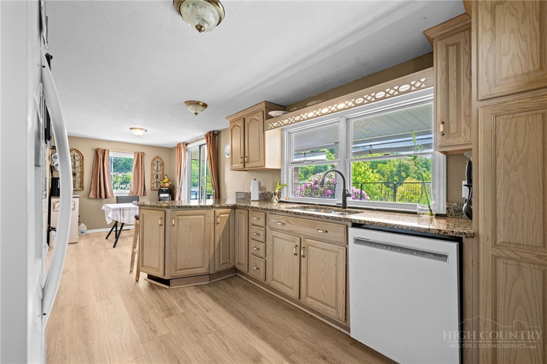 190 Benfield Road Crossnore, NC 28657 - Photo 8 of 50