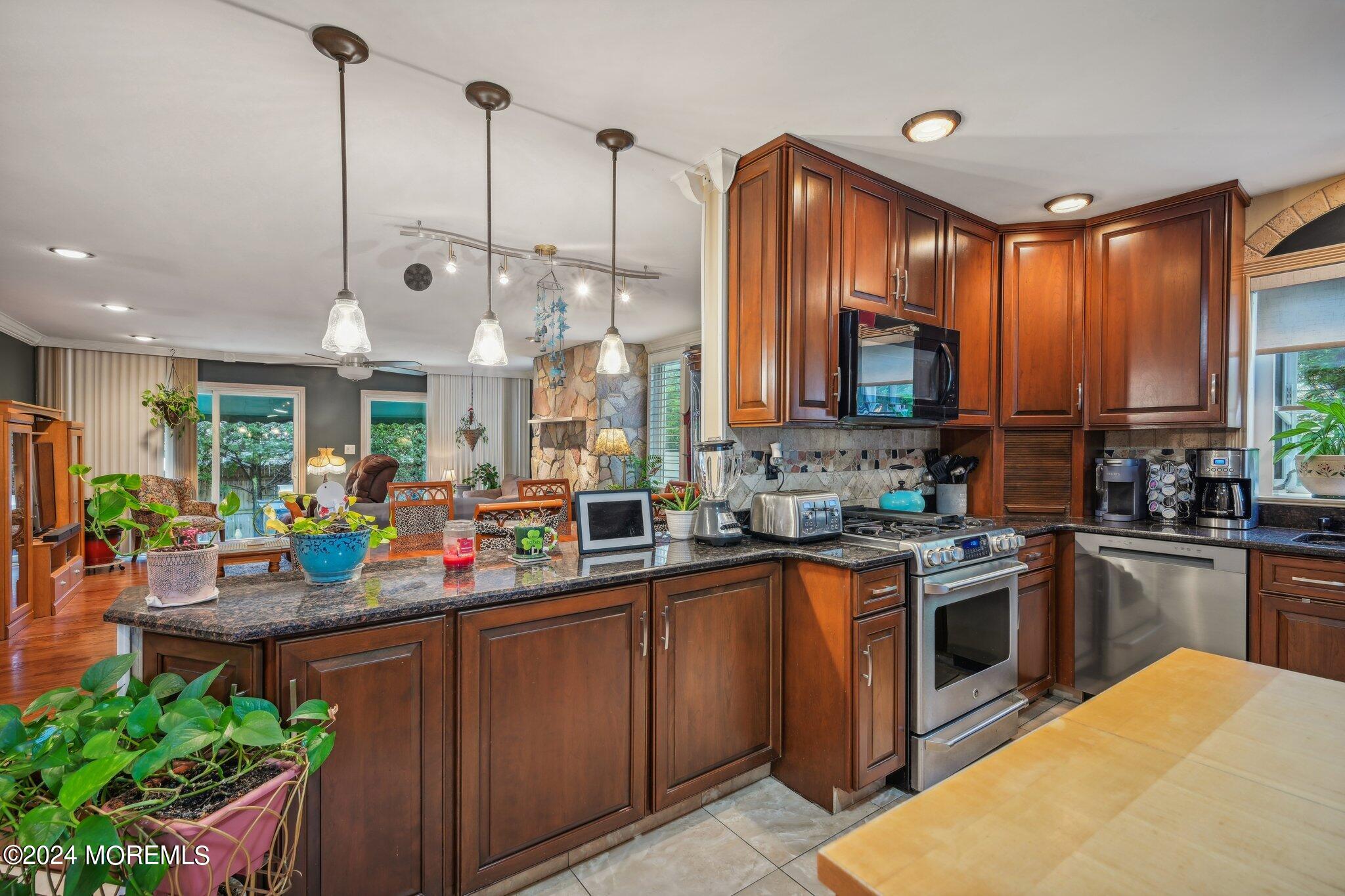 9 Long Road Freehold, NJ 07728 - Photo 14 of 38 Long Rd-015