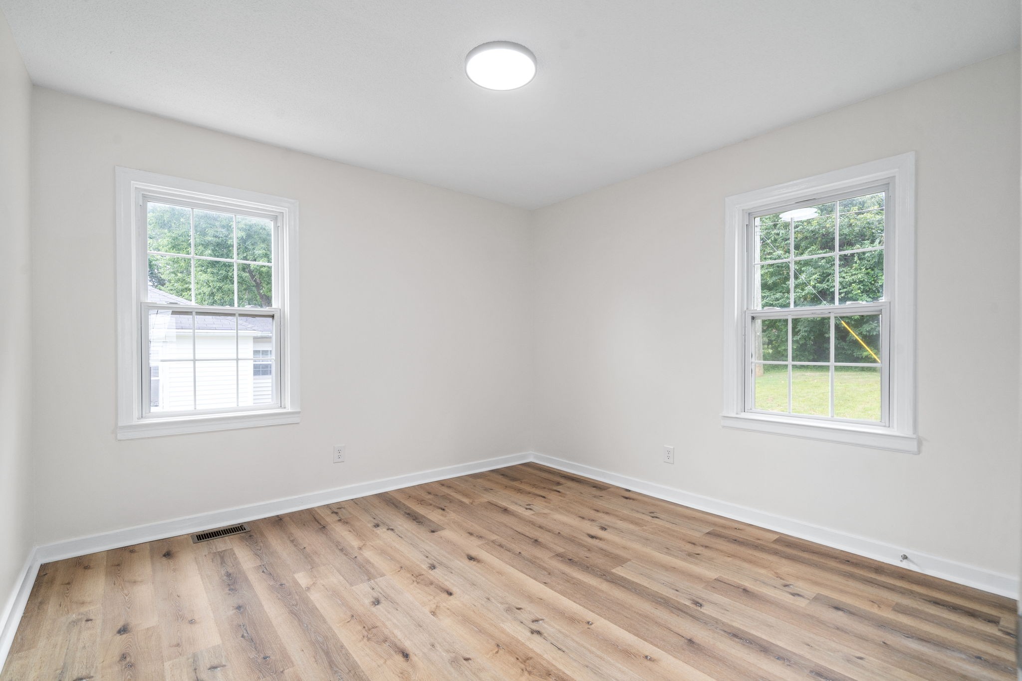 1023 Ridgecrest Drive Clarksville, TN 37040 - Photo 19 of 33 Gallery Image 19