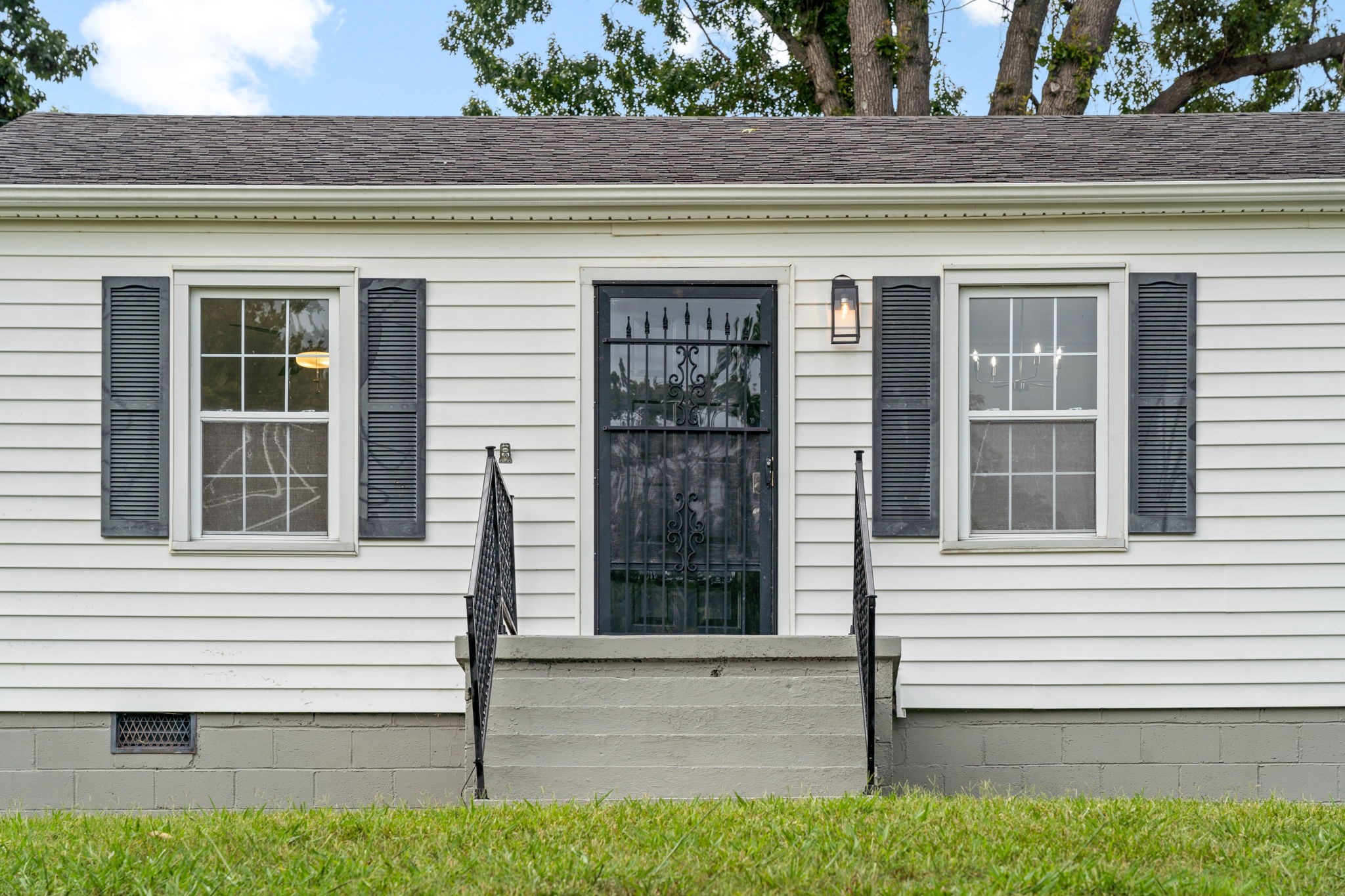 1023 Ridgecrest Drive Clarksville, TN 37040 - Photo 3 of 33 Gallery Image 3
