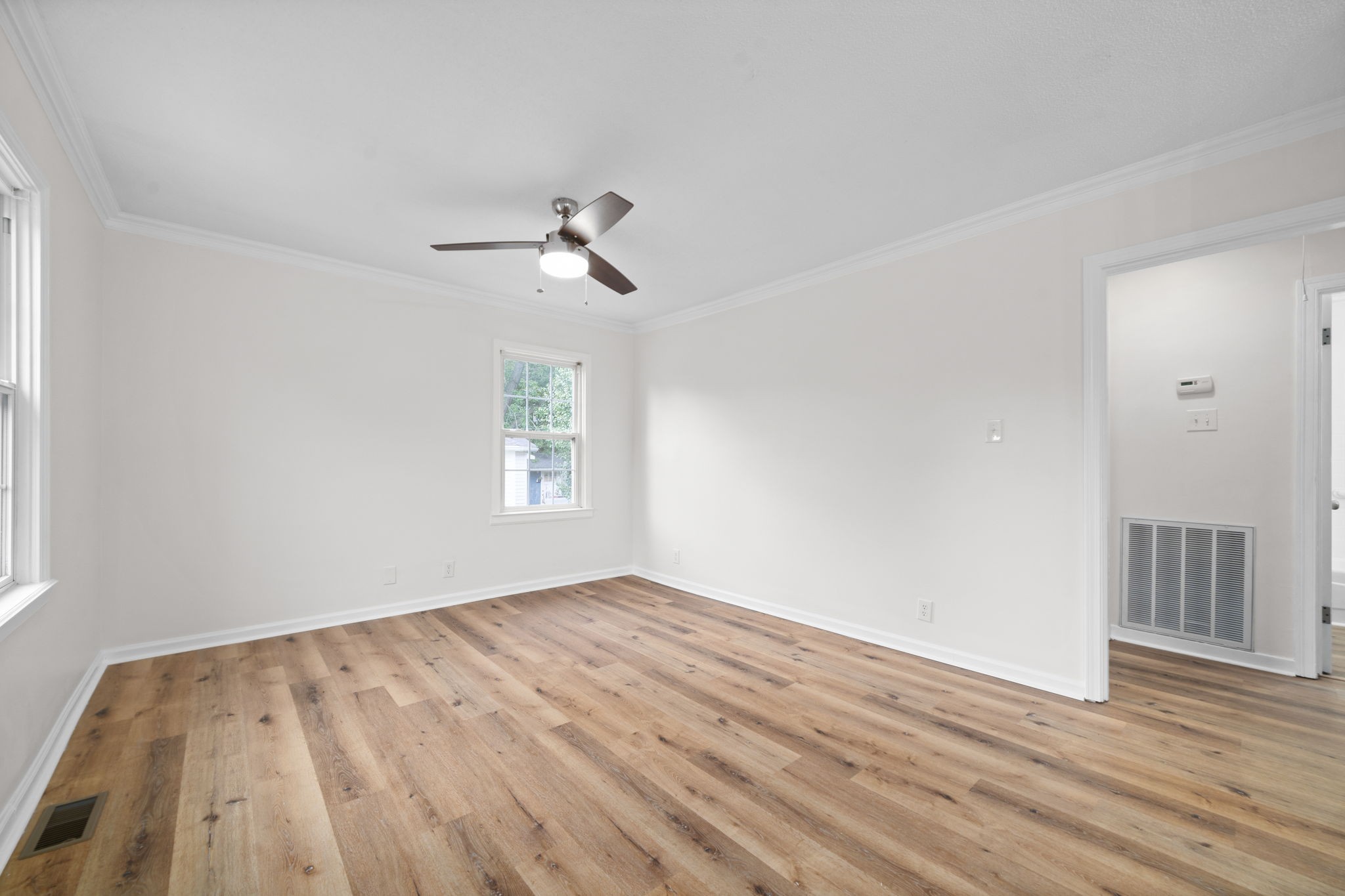 1023 Ridgecrest Drive Clarksville, TN 37040 - Photo 5 of 33 Gallery Image 5