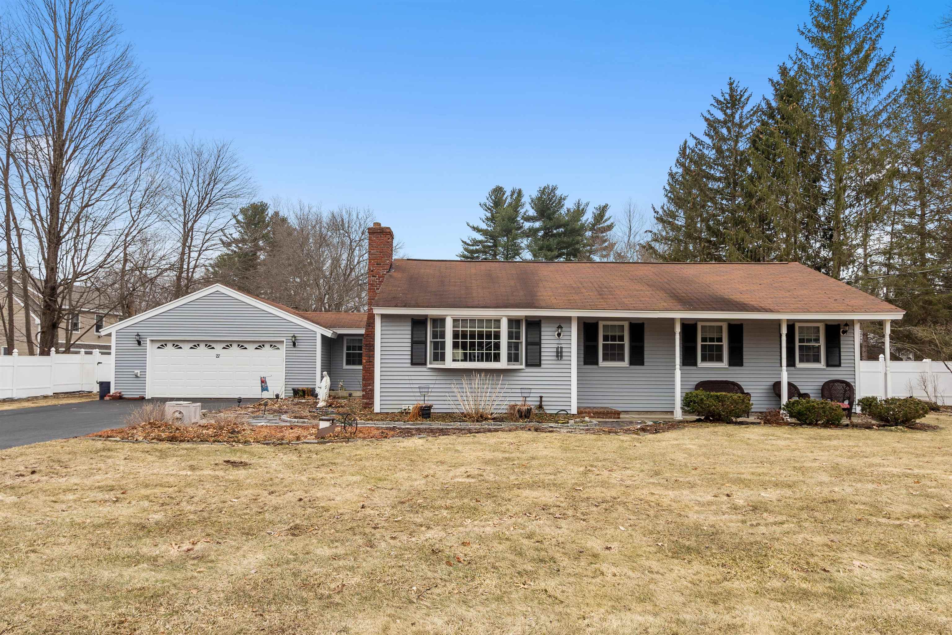 27 Pollard Road Plaistow, NH 03865 - Photo 1 of 40