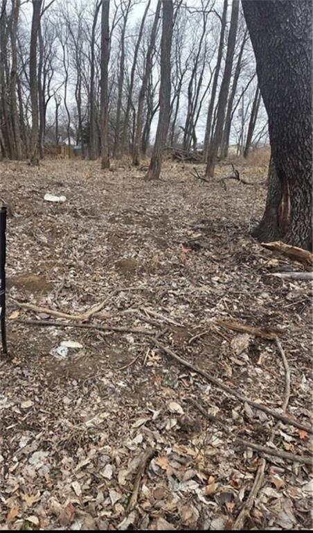 8047 R Parallel Parkway Kansas City, KS 66112 - Photo 4 of 5