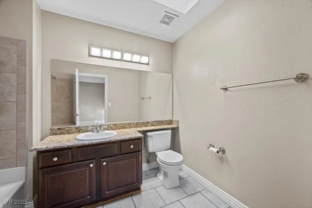 $1,400 | 4050 Pacific Harbors Drive, Unit 213, Las Vegas, NV 89121