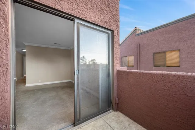 $1,400 | 4050 Pacific Harbors Drive, Unit 213, Las Vegas, NV 89121