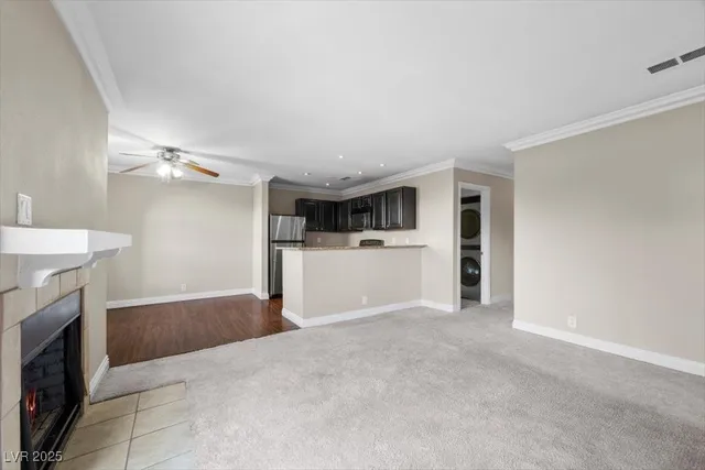 $1,400 | 4050 Pacific Harbors Drive, Unit 213, Las Vegas, NV 89121